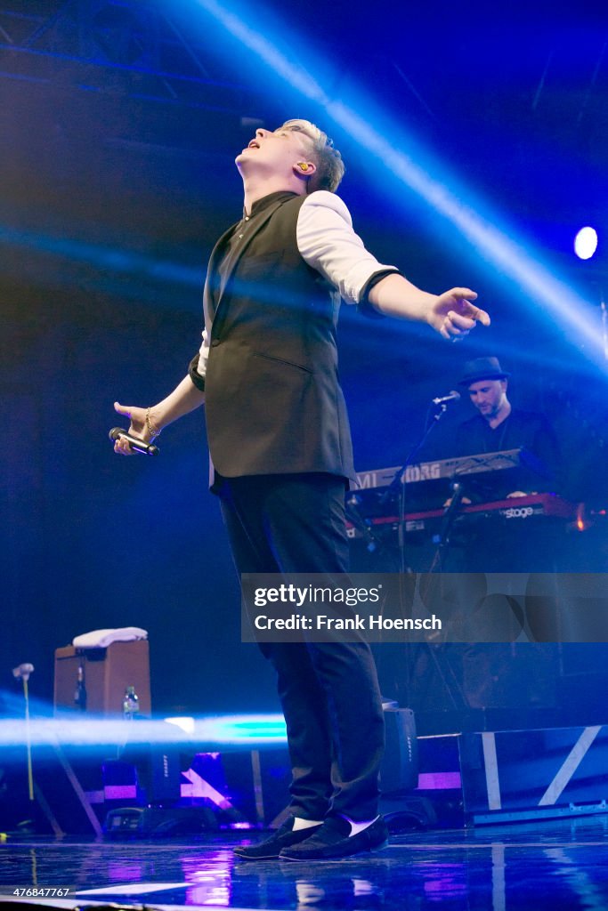 John Newman Performs In Berlin