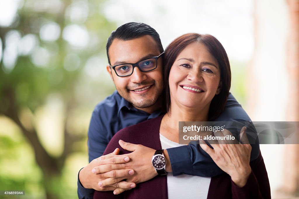 Felice Madre e figlio