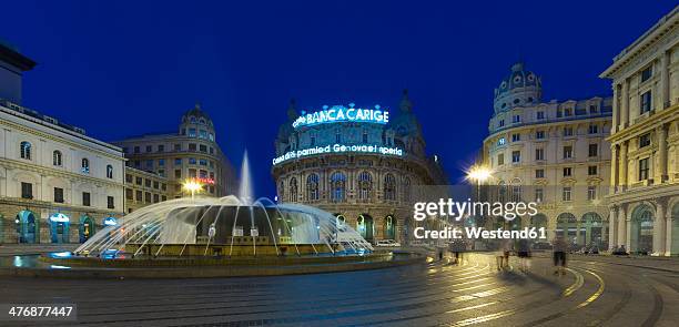 italy, genoa, piazza de ferrari, palazzo della regione liguria at night - genoa italy - fotografias e filmes do acervo