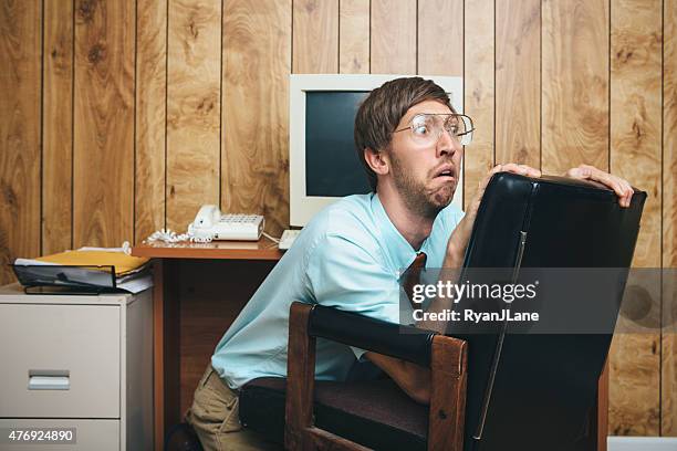 angst büroangestellter der vergangenheit - fear stock-fotos und bilder