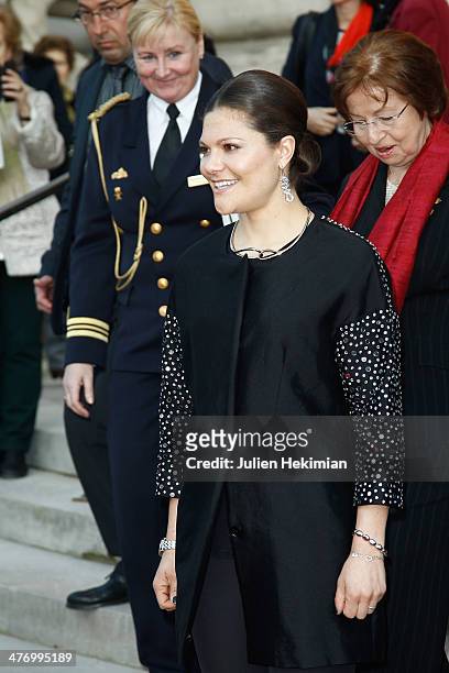 Crown Princess Victoria of Sweden leaves Le Petit Palais after visiting the Carl Larsson exhibition on March 6, 2014 in Paris, France.