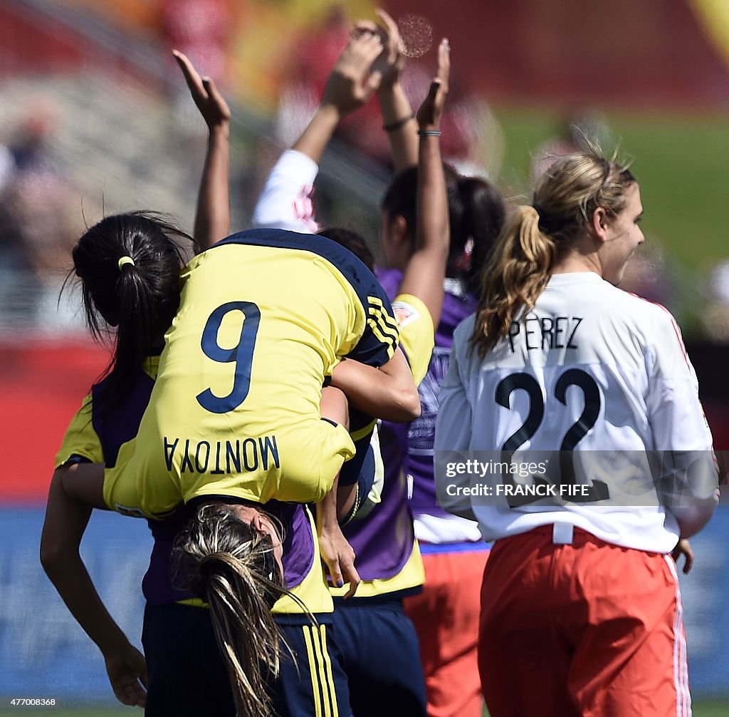 FBL-WC-2015-WOMEN-MATCH23-FRA-COL