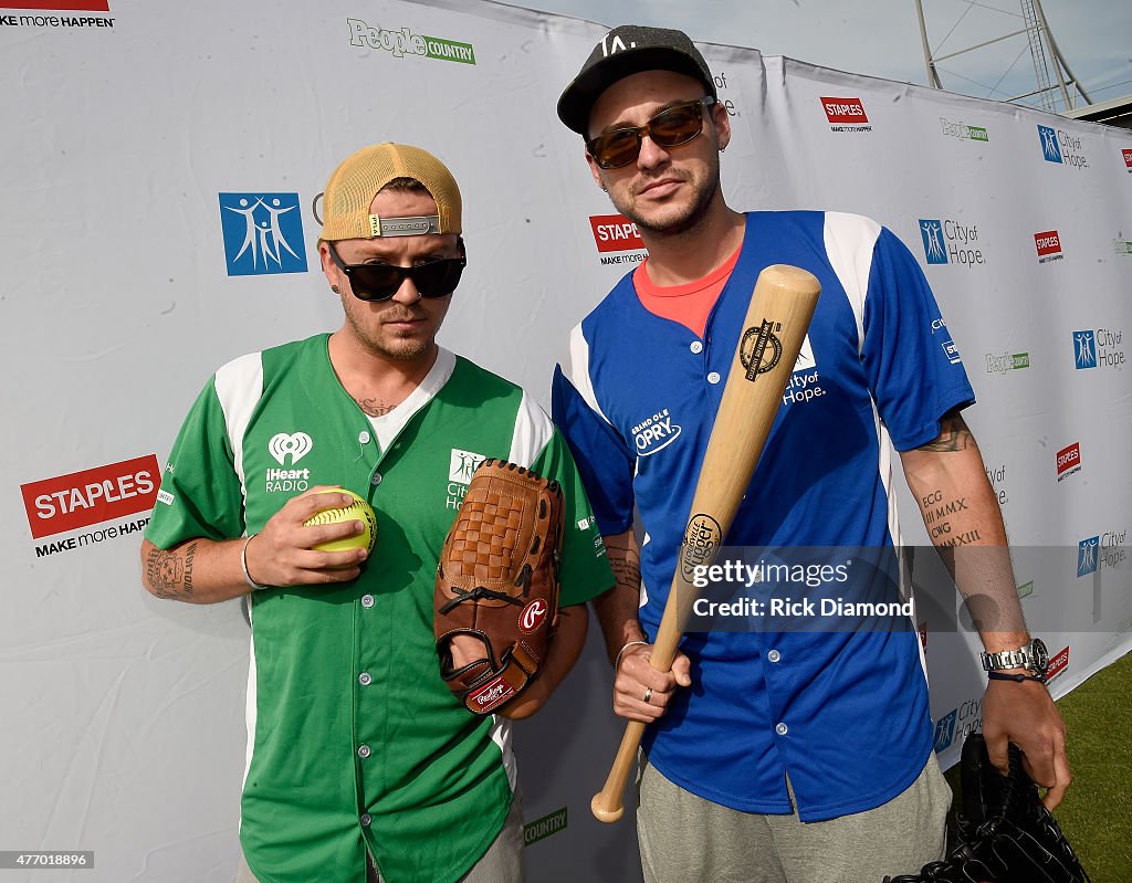 25th Annual City of Hope Celebrity Softball Game 2015 - Arrivals