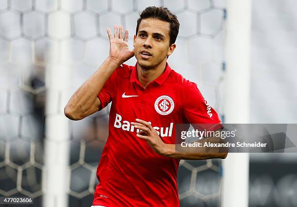 Nilmar of Internacional celebrates their first goal during the match between Corinthians and Internacional for the Brazilian Series A 2015 at Arena...