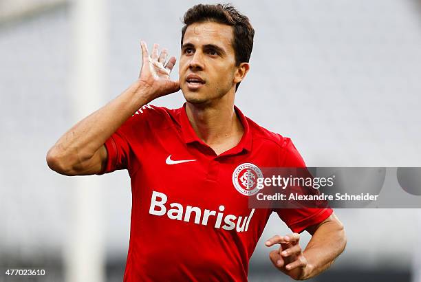 Nilmar of Internacional celebrates their first goal during the match between Corinthians and Internacional for the Brazilian Series A 2015 at Arena...