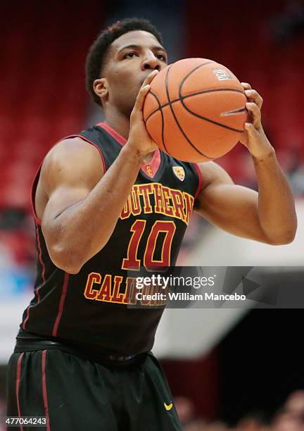 Pe'Shon Howard of the USC Trojans takes a foul shot against the Washington State Cougars during the game at Beasley Coliseum on March 6, 2014 in...