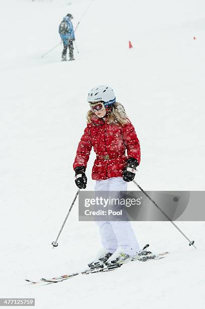 Crown Princess Elisabeth of Belgium skies during her winter holidays on March 3, 2014 in Verbier, Switzerland.