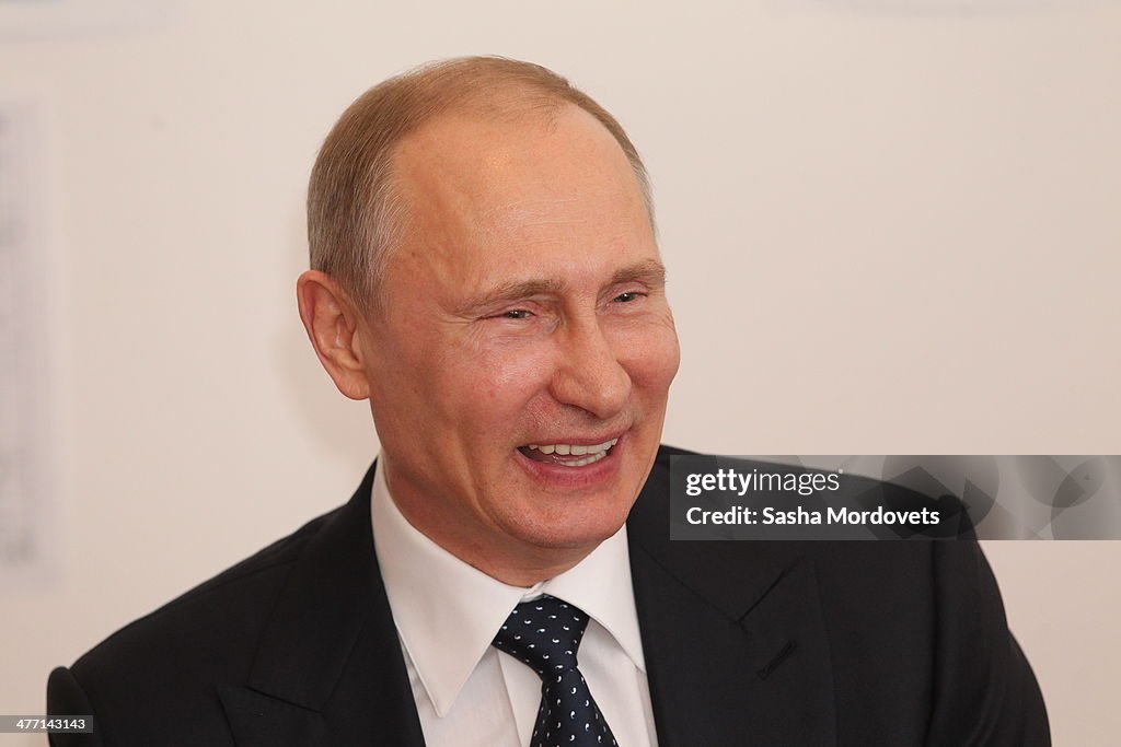 Vladimir Putin Attends 2014 Paralympic Winter Games