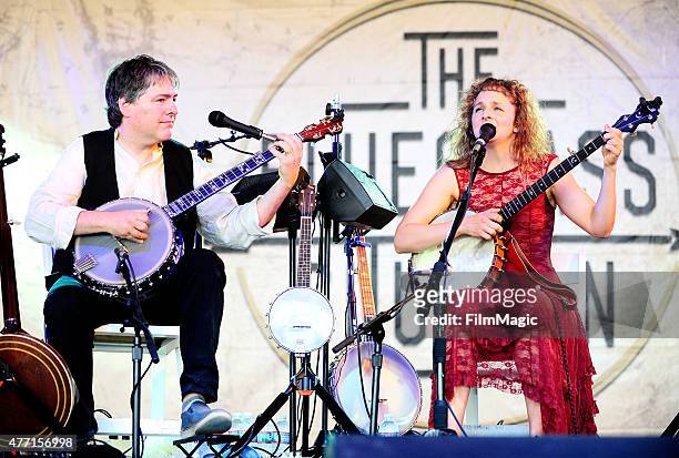 Musicians Bela Fleck and Abigail Washburn perform onstage at That Tent during Day 4 of the 2015 Bonnaroo Music And Arts Festival on June 14, 2015 in...