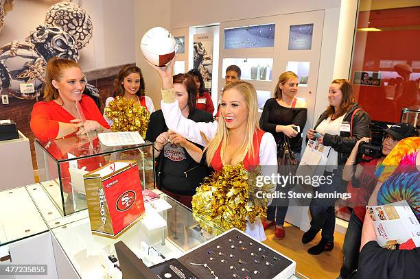 42 San Francisco 49ers Faithfulistas Exclusive Event At The Pandora Jewelry  Store Stock Photos, High-Res Pictures, and Images - Getty Images
