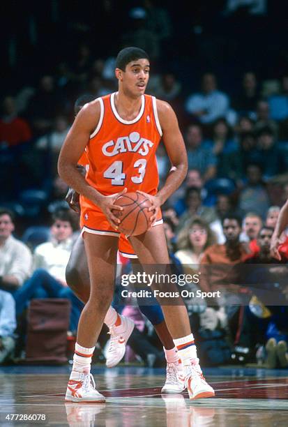 195 Cleveland Cavaliers Brad Daugherty Stock Photos, High-Res Pictures, and Images - Getty Images