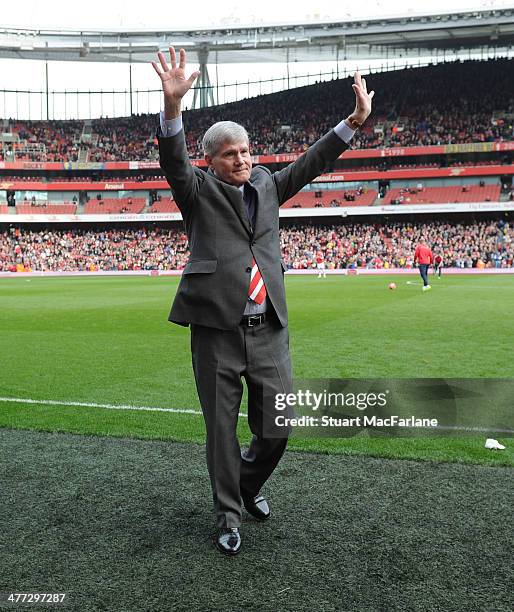Pat Rice Assistant Manager 46 Half Cup Of Rice Stock Photos, High-Res Pictures, and Images - Getty ...