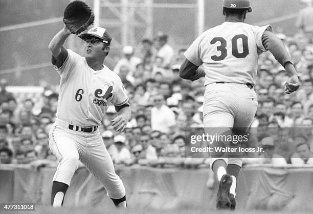 Montreal Expos Ron Fairly in action on defense vs Los Angeles Dodgers Maury Wills at Parc Jarry. Montreal, Canada 8/20/1969 CREDIT: Walter Iooss Jr.