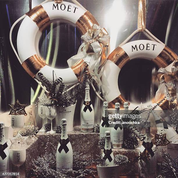 christmas window display of a wine shop, bermuda - champagne moet chandon stock pictures, royalty-free photos & images