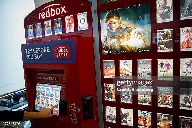 1,052 Redbox Stock Photos, High-Res Pictures, and Images - Getty Images