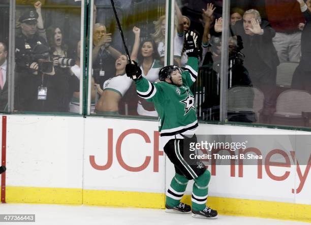 Erik Cole of the Dallas Stars celebrates scoring on Darcy Kuemper of the Minnesota Wild in the third period on March 8, 2014 at American Airlines...