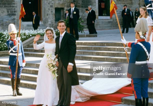 After their wedding, the Infanta Cristina of Borbon and Inaqui Undargarin leave the Cathedral of Barcelona, 4th October 1997, Barcelona, Catalonia,...