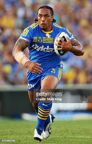 Fuifui Moimoi of the Eels runs with the ball during the round one NRL match between the Parramatta Eels and the New Zealand Warriors at Pirtek...