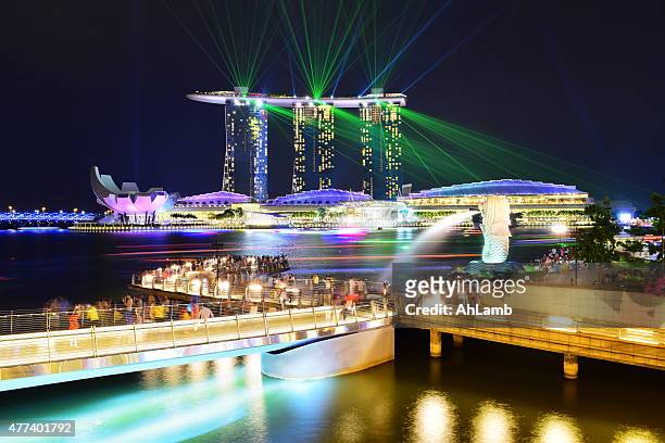 merlion park, singapore. - merlion park singapore stock pictures, royalty-free photos & images