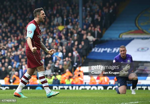 Danny Ings of Burnley celebrates the goal of team mate Jason Shackell with Paul Robinson, Goalkeeper of Blackburn Rovers looking on during the Sky...