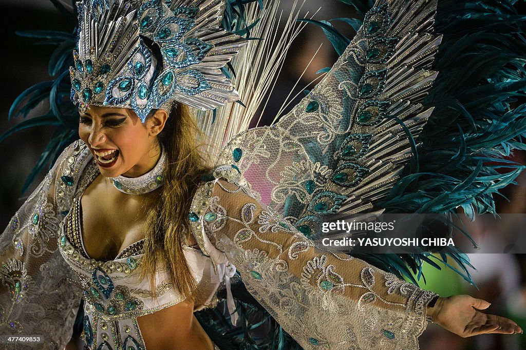 BRAZIL-CARNIVAL-RIO-CHAMPION PARADE-PORTELA