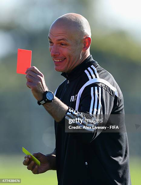 Funy Referee Funny Referee Photos and Premium High Res Pictures - Getty Images