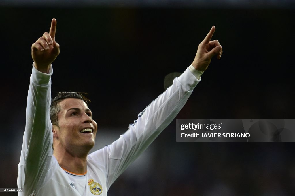 TOPSHOT-FBL-ESP-LIGA-REALMADRID-LEVANTE