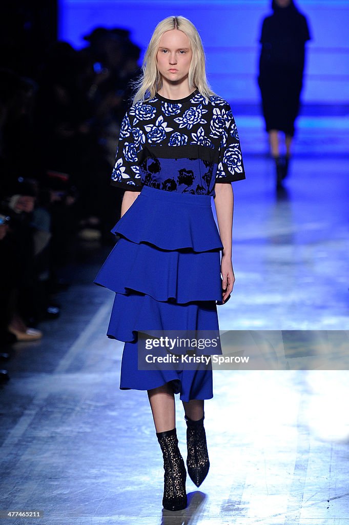 Emmanuel Ungaro : Runway - Paris Fashion Week Womenswear Fall/Winter 2014-2015