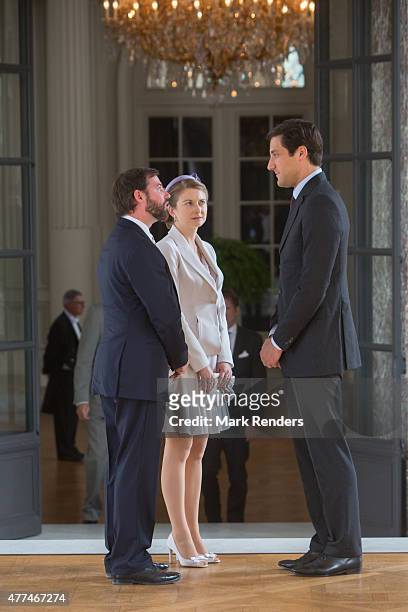 Prince Guillaume and his wife chat with Prince Napoleon on June 17, 2015 in Brussel, Belgium.