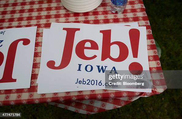 All Jeb Campaign signs for Republican 2016 U.S. presidential candidate Jeb ...