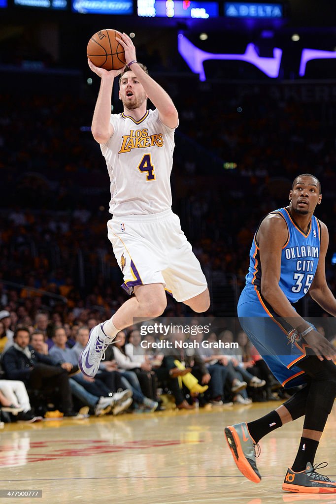 Oklahoma City Thunder v Los Angeles Lakers