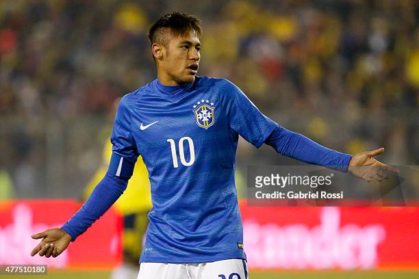 Neymar of Brazil gestures during the 2015 Copa America Chile Group C match between Brazil and Colombia at Monumental David Arellano Stadium on June...