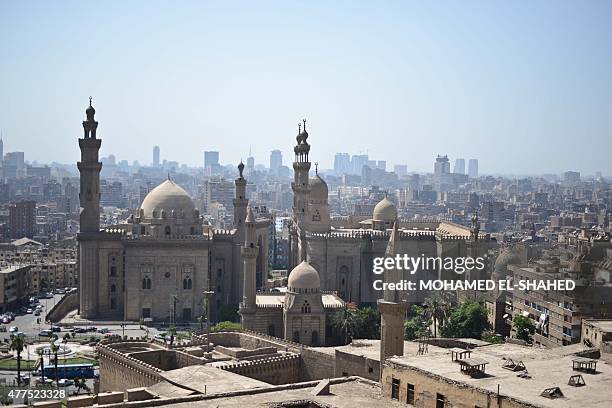 El Rifai Mosque 18 El Rifai Mosque Stock Photos, High-Res Pictures, and Images - Getty ...