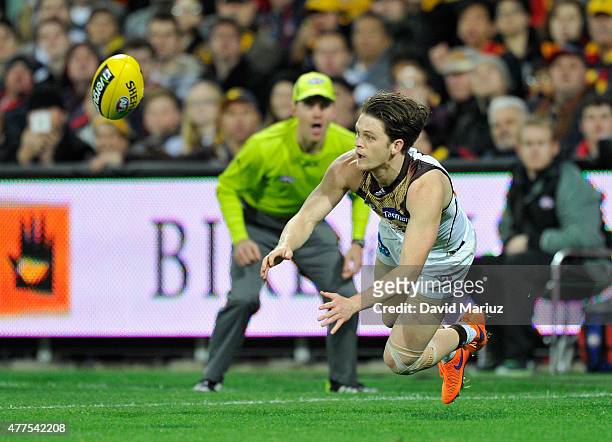 Taylor Duryea of the Hawks during the round 12 AFL match between the Adelaide Crows and the Hawthorn Hawks at Adelaide Oval on June 18, 2015 in...