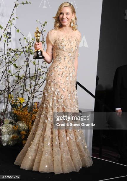 Cate Blanchett poses at the 86th Annual Academy Awards at Loews Hollywood Hotel on March 2, 2014 in Hollywood, California.