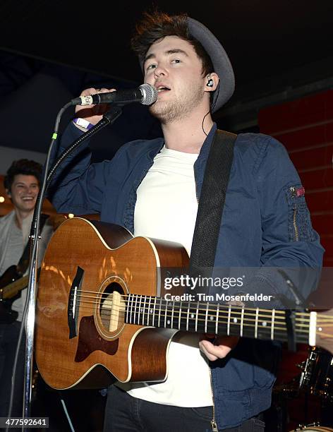 Jake Roche Ct 79 Austin Roche Stock Photos, High-Res Pictures, and Images - Getty Images