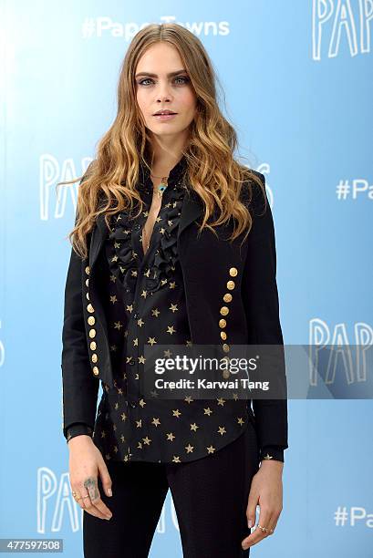 Cara Delevingne attends the "Paper Towns" Photocall at Claridges Hotel on June 18, 2015 in London, England.