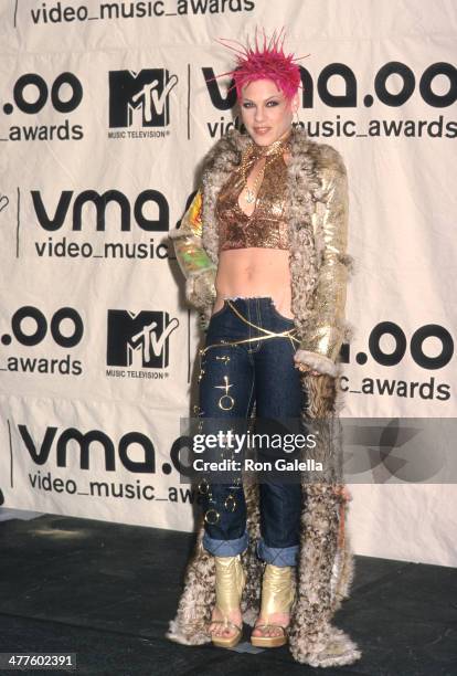 Singer Pink attends the Sixth Annual Soul Train Lady of Soul Awards on September 2, 2000 at the Santa Monica Civic Auditorium in Santa Monica,...