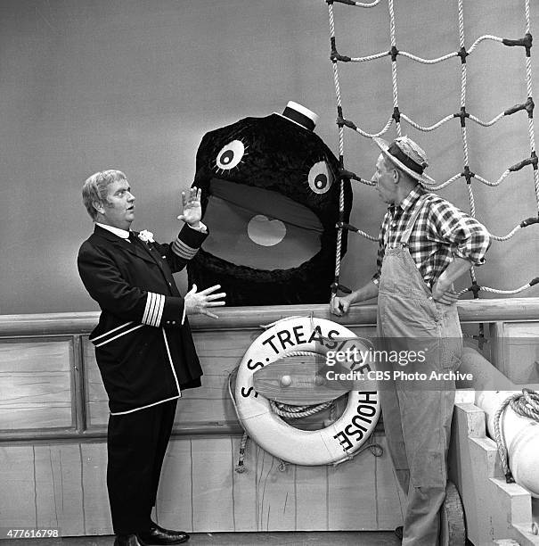 Lumpy Captain Hugh Lumpy Brannum Photos and Premium High Res Pictures - Getty Images