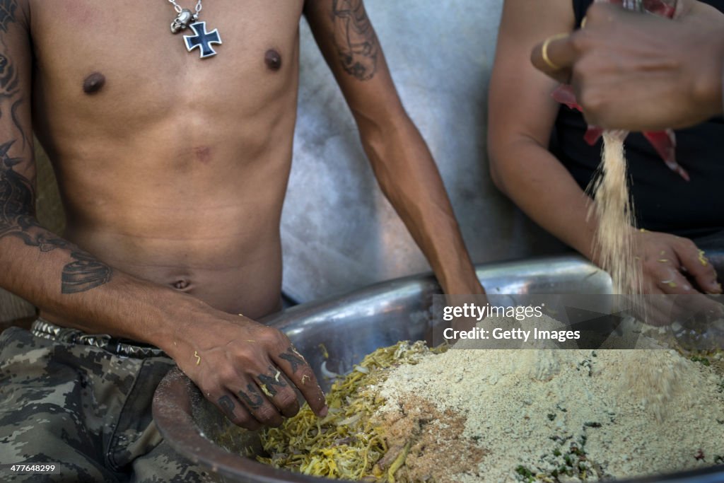 Burmese Punks Deliver Food To Some Of Yangon's Poorest Communities