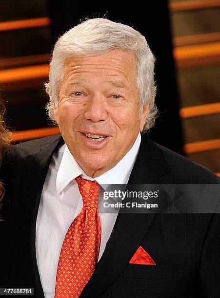 Businessman Robert Kraft arrives to the 2014 Vanity Fair Oscar Party on March 2, 2014 in West Hollywood, California.