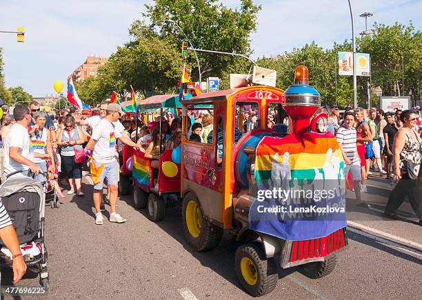 pride parade 2013 in barcelona, spanien - gay pride parade 2013 stock-fotos und bilder