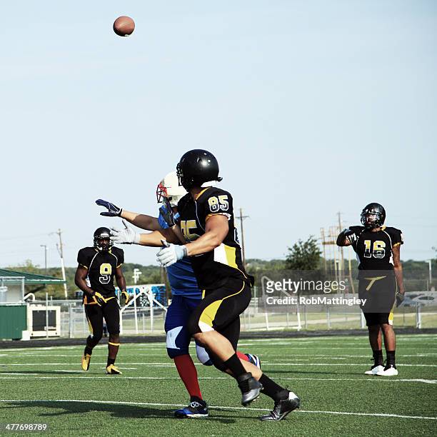 football action - quarterback stock pictures, royalty-free photos & images