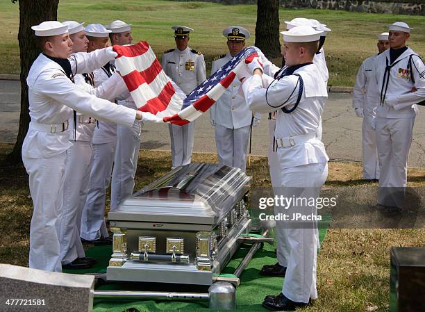 Military Rites Military Funeral Photos and Premium High Res Pictures - Getty Images