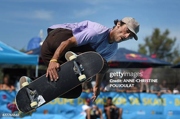 Italian skater Matteo Storelli takes part in qualifying rounds of the French stage of the World Cup Skateboarding ISU during the Sosh Freestyle Cup,...