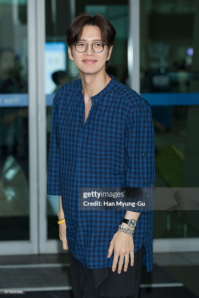 Celebrity Sighting At Incheon Airport - June 20, 2015