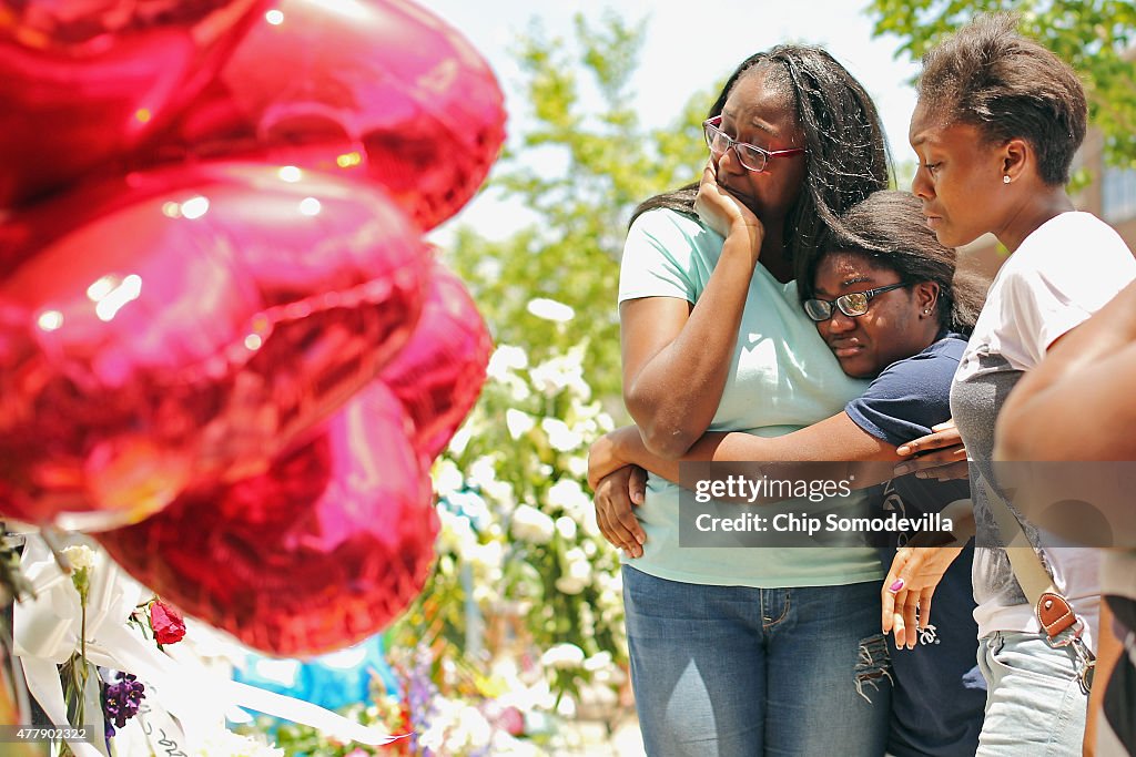 Charleston In Mourning After 9 Killed In Church Massacre