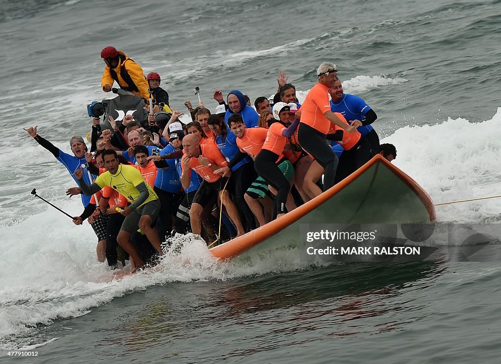 US-SURF-GUINNESS-RECORD