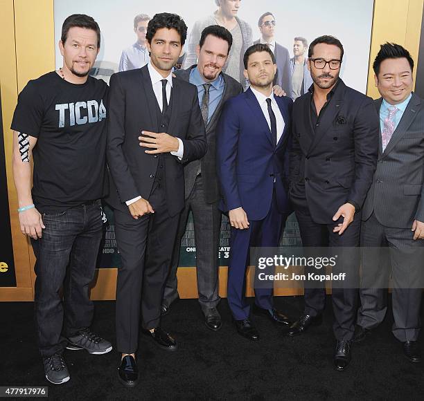 Actor/producer Mark Wahlberg, actors Adrian Grenier, Kevin Dillon, Jerry Ferrara, Jeremy Piven and Rex Lee attend at the Los Angeles Premiere...