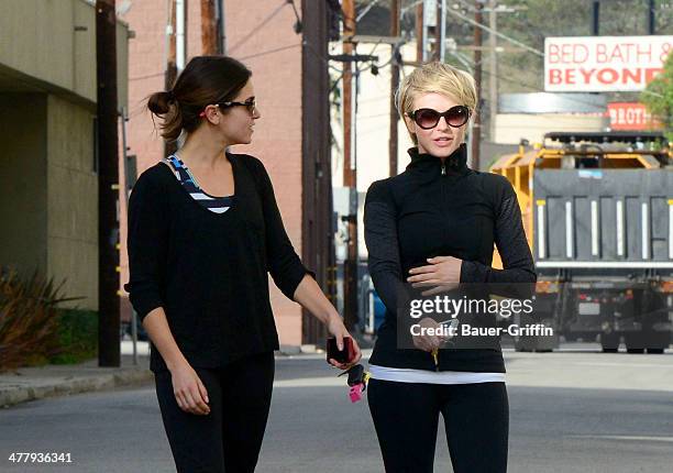 Kicky Reed 197 Reed Gym Stock Photos, High-Res Pictures, and Images - Getty Images